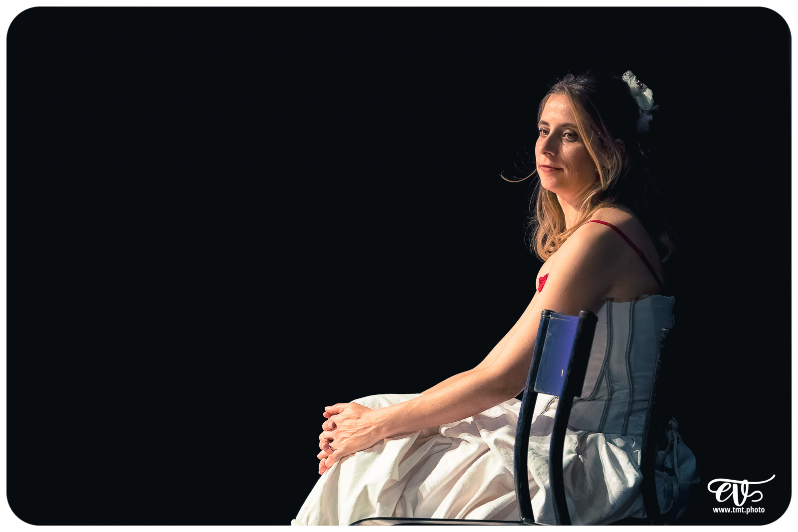 UN FIL A LA PATTE (CIE VIVA)